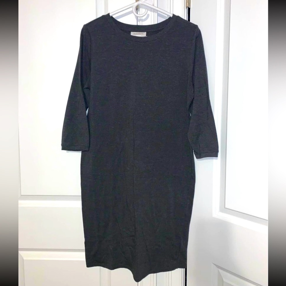 Motherhood Maternity Size Large Dark Grey Dress. 3/4 sleeve  stretchy material